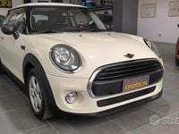 Usata Mini ONE 102 CV (75 kW) 2016 Bianco Utilitaria