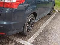 Usata Ford Focus Titanium 116 CV (85 kW) 2011 Blu Station wagon