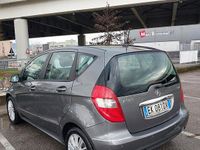 Usata Mercedes A180 Elegance 108 CV (79 kW) 2011 Grigio Berlina