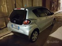 Usata Toyota Aygo 68 CV (50 kW) 2010 Grigio Utilitaria