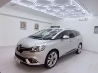 Usata Renault Grand Scénic IV 110 CV (80 kW) 2018 Grigio Monovolume
