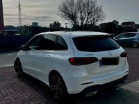 Usata Mercedes B180 Business 116 CV (85 kW) 2019 Bianco Monovolume