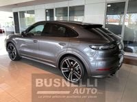 Usata Porsche Cayenne Sport 462 CV (339 kW) 2022 Grigio quarzite SUV