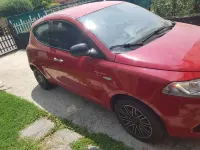 Usata Lancia Ypsilon Gold 69 CV (50 kW) 2018 Rosso Utilitaria