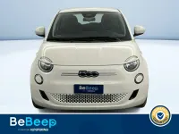 Usata Fiat 500e Red 69 kW (95 CV) 2024 Bianco pastello Berlina