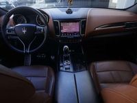 Usata Maserati Levante 275 CV (202 kW) 2017 Grigio SUV