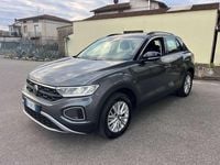 Usata VW T-Roc Life 116 CV (85 kW) 2022 Grigio SUV