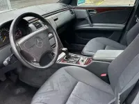 Usata Mercedes E200 136 CV (100 kW) 1996 Grigio Berlina