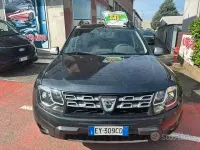 Usata Dacia Duster Lauréate 105 CV (77 kW) 2014 Grigio SUV