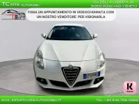Usata Alfa Romeo Giulietta 105 CV (77 kW) 2012 Bianco Utilitaria
