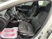 Usata Volvo V40 Business Edition 120 CV (88 kW) 2019 Bianco Berlina