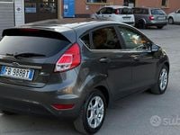 Usata Ford Fiesta Titanium 101 CV (74 kW) 2016 Grigio Utilitaria