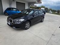 Usado BMW 116 Advantage 116 CV (85 kW) 2022 Negro Utilitario