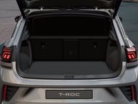 Usata VW T-Roc R-line 110 CV (80 kW) 2024 Pyrit silver metallizzato SUV