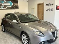 Usata Alfa Romeo Giulietta Distinctive 120 CV (88 kW) 2016 Grigio Utilitaria