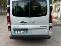 Usata Opel Vivaro 120 CV (88 kW) 2015 Grigio Monovolume