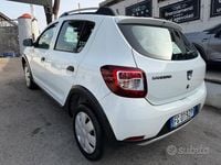 Usata Dacia Sandero Stepway 90 CV (66 kW) 2017 Bianco Berlina