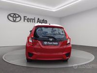 Usata Honda Jazz Trend 102 CV (75 kW) 2017 Rosso Utilitaria