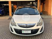 Begagnad Opel Corsa 75 HK (55 kW) 2012 Vit Halvkombi