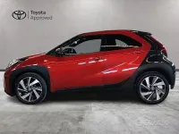 Usata Toyota Aygo X Lounge 72 CV (52 kW) 2022 Rosso SUV