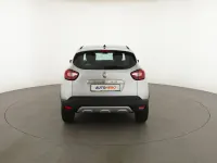 Usado Renault Captur Intens 110 CV (80 kW) 2017 Plateado SUV