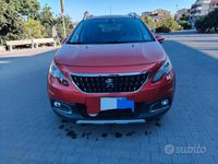 Usata Peugeot 2008 Allure 102 CV (75 kW) 2018 Rosso SUV