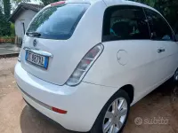 Usata Lancia Ypsilon 95 CV (69 kW) 2010 Bianco Utilitaria