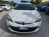 Usata Opel Astra GTC Cosmo 131 CV (96 kW) 2012 Other Berlina