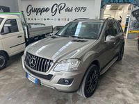 Usata Mercedes ML320 224 CV (164 kW) 2007 Grigio SUV