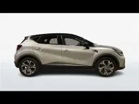 Usata Renault Captur RS Line 145 CV (106 kW) 2022 Grigio chiaro SUV