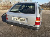 Usata Mercedes E200 136 CV (100 kW) 1993 Argento Station wagon