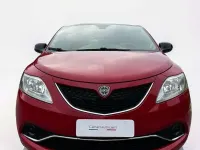 Usata Lancia Ypsilon Gold 95 CV (69 kW) 2016 Rosso Utilitaria