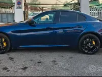 Usata Alfa Romeo Giulia 210 CV (154 kW) 2018 Bluazzurro Berlina
