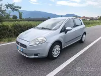Usata Fiat Grande Punto Dynamic 65 CV (47 kW) 2009 Grigio Utilitaria