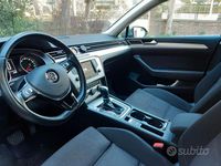 Usata VW Passat Business 120 CV (88 kW) 2016 Grigio Station wagon