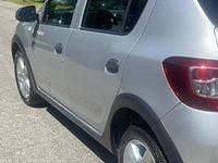 Usata Dacia Sandero Stepway 90 CV (66 kW) 2015 Grigio SUV