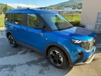 Usata Ford Tourneo Courier Active 125 CV (91 kW) 2024 Blu/azzurro Monovolume