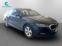 Usata Skoda Octavia Executive 116 CV (85 kW) 2023 Blu lava Station wagon
