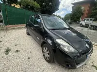 Usata Renault Clio II Dynamique 75 CV (55 kW) 2009 Nero Berlina