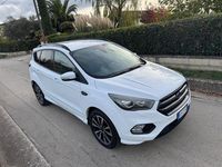 Usata Ford Kuga ST-Line 120 CV (88 kW) 2019 Bianco SUV