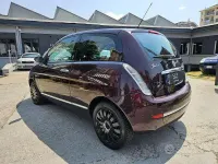 Usata Lancia Ypsilon 60 CV (44 kW) 2008 Viola Utilitaria