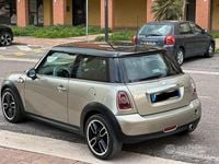 Usata Mini Cooper D 110 CV (80 kW) 2009 Verde Utilitaria
