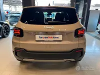 Nuova Jeep Avenger Summit 109 CV (80 kW) 2025 Beige SUV