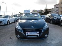 Usata Peugeot 208 Allure 82 CV (60 kW) 2012 Grigio Utilitaria