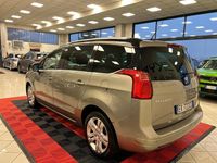 Usata Peugeot 5008 Allure 150 CV (110 kW) 2011 Beige Monovolume