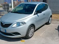 Begagnad Lancia Ypsilon Gold 69 HK (50 kW) 2017 Grå Halvkombi