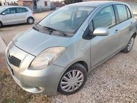 Usata Toyota Yaris 2008 Grigio Utilitaria