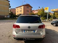 Usata VW Touareg 204 CV (150 kW) 2014 Argento SUV