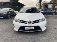Usata Toyota Auris Touring Sports Lounge 90 CV (66 kW) 2014 Bianco Station wagon