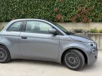 Usata Fiat 500e Icon 42 kW (58 CV) 2022 Grigio Cabrio
